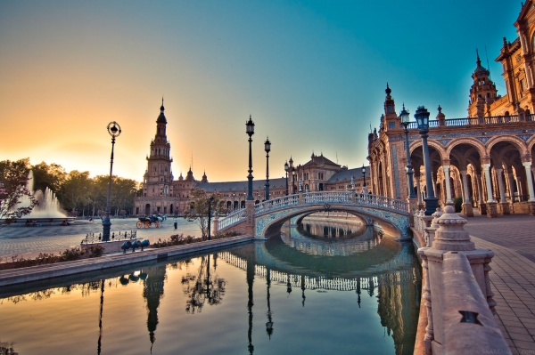 Qué Ver y Qué Hacer por Sevilla