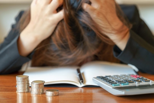 ¿Cómo liberarte de los problemas financieros?