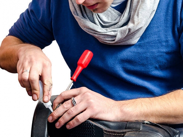 ¿Qué se necesita para reparar zapatos?