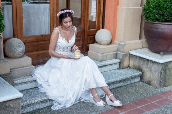 Razones por las que las alpargatas de novia cada vez se usan más