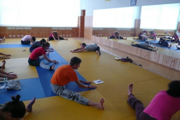 YOGA Y EL DESARROLLO DE LA FLEXIBILIDAD CORPORAL EN ESPAÑA, VALENCIA, CULLERA