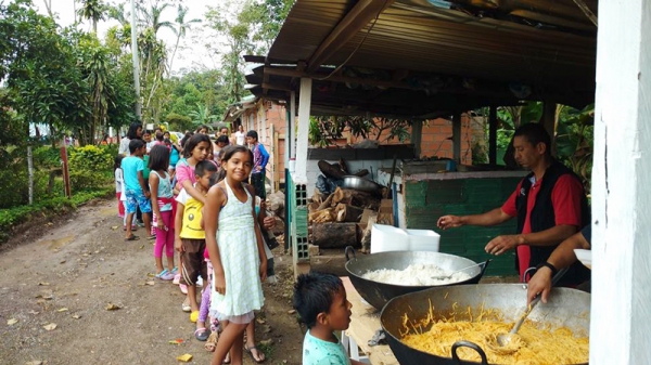 Remar S.O.S Colombia sigue dando de comer a cientos de personas.