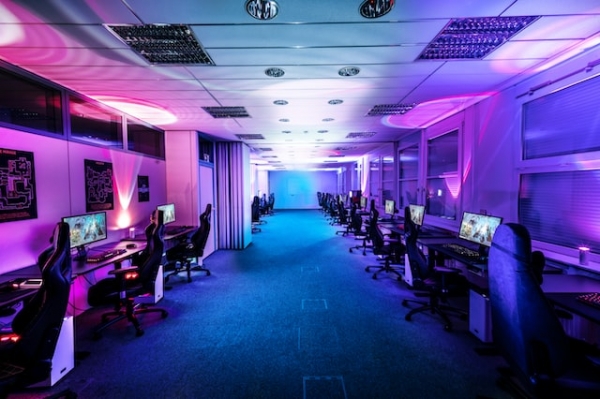 Cómo se transmiten las competiciones de esports