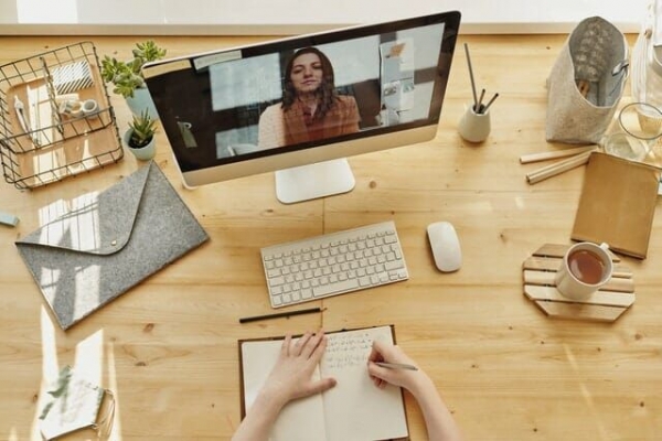Nuevas formas de comunicarse con un entorno virtual