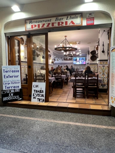 Restaurant Pizzeria Bar Lluís - Donde la Tradición Familiar se Convierte en una Experiencia Gastronómica