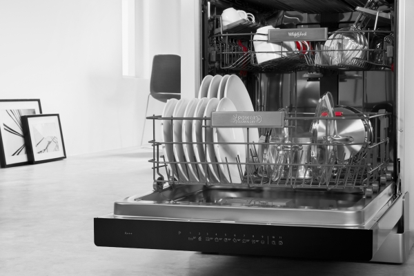 Whirlpool recomienda lavar la vajilla a altas temperaturas para una mayor desinfección
